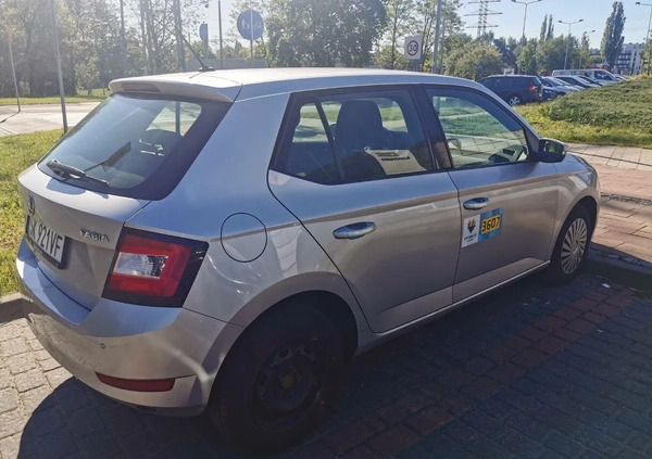 Skoda Fabia cena 27000 przebieg: 242800, rok produkcji 2019 z Katowice małe 154